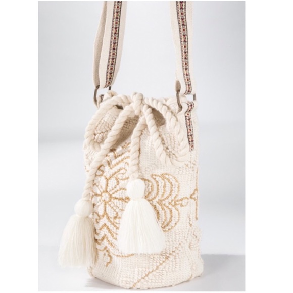 💕SOLD 🌸Ruggine Hand Woven Ethnic Navajo Pattern With Hand Beading Gold Metal - Picture 4 of 9